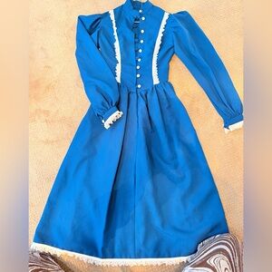 Vintage Handmade BANGER Teal and Lace Trim Dress- buttons all the way up size XS